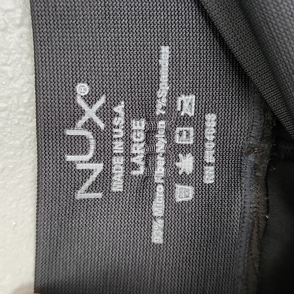 NUX Fitness Gray V Flared Leggings - Picture 4 of 8